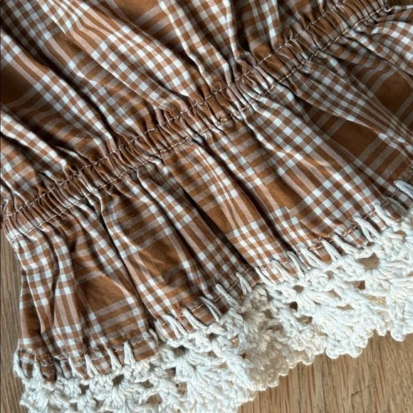 Checked Lace-Trim Puff Sleeve Top - Tan - Picture 4 of 8